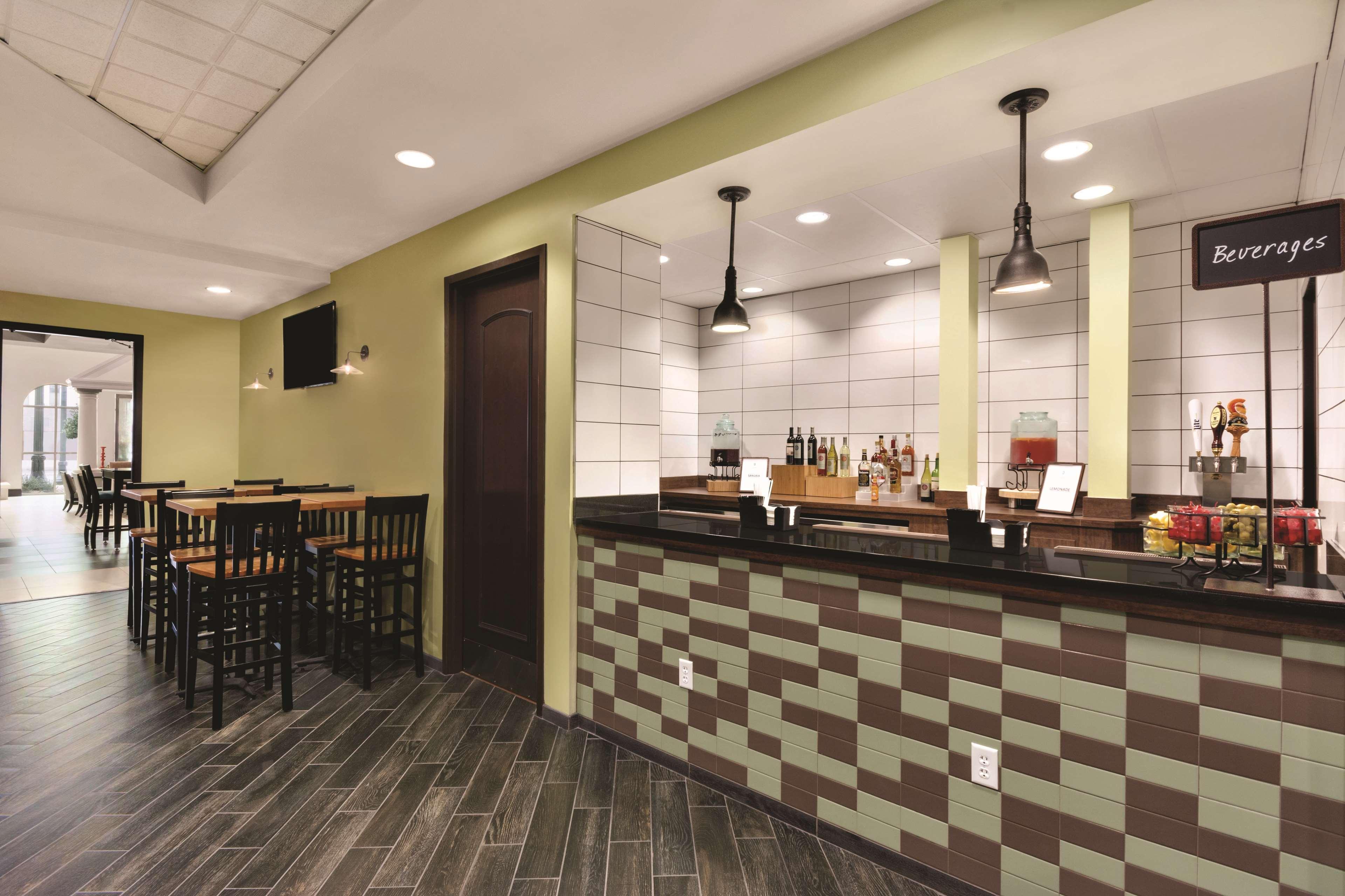 Embassy Suites By Hilton Tuscaloosa Alabama Downtown Zewnętrze zdjęcie